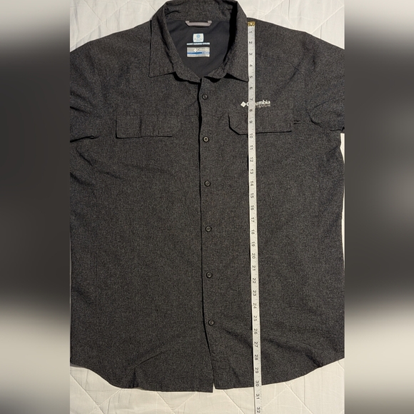 Columbia Black Casual Button Down Shirt Versatile Style - Picture 2 of 5